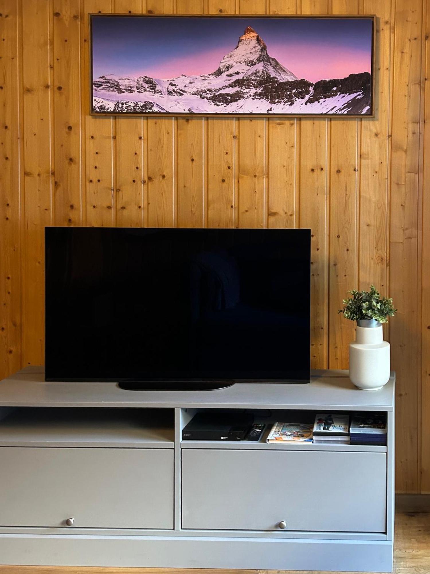 Beautiful Apartment In Zermatt With A Breathtaking View Of The Matterhorn Kültér fotó
